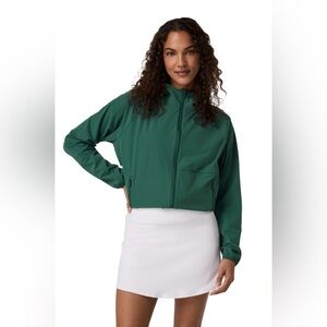 Vuori Women’s Renew Trainer Shell Jacket in Viridian, sz SM